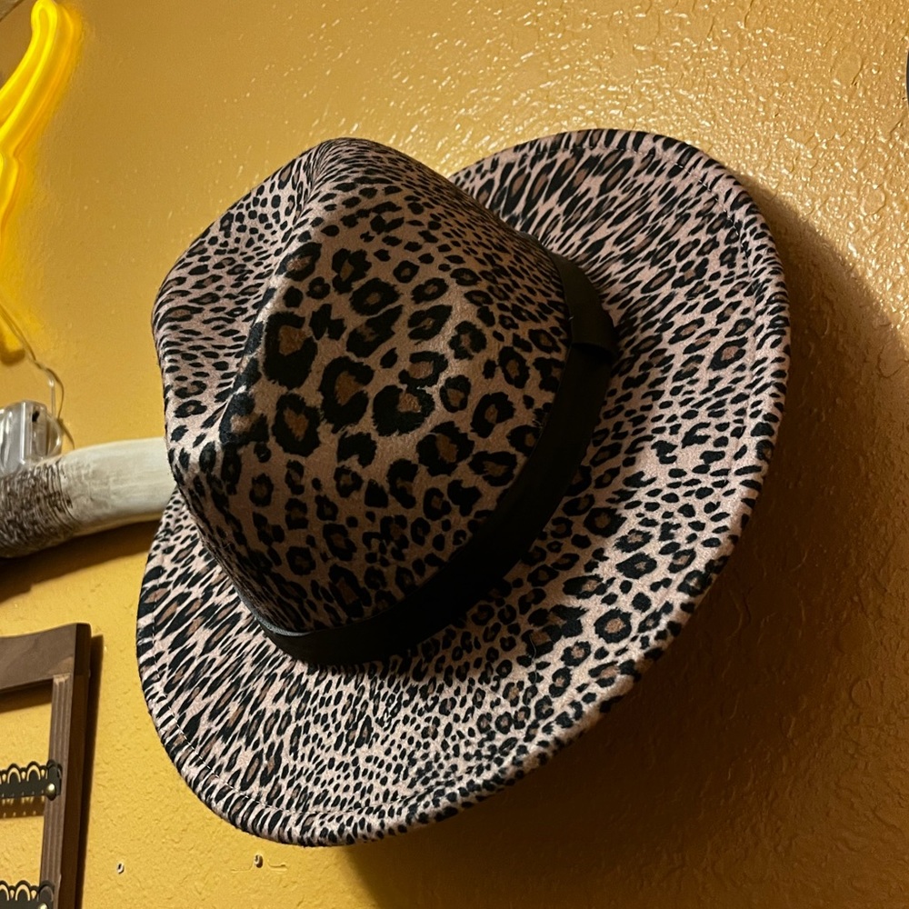 Flat brim hat